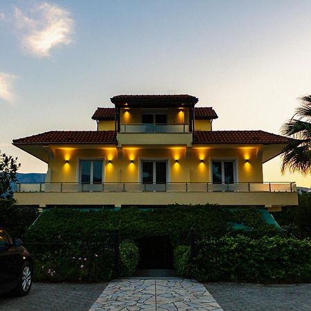 Villa Niku Берат Экстерьер фото