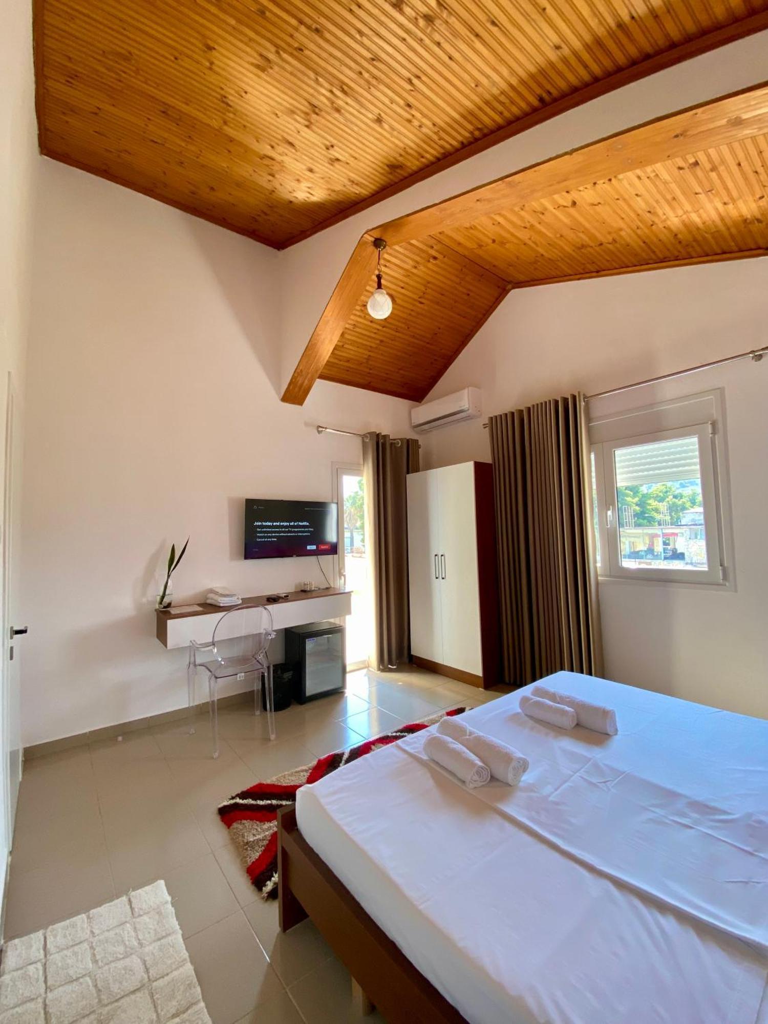 Villa Niku Берат Экстерьер фото